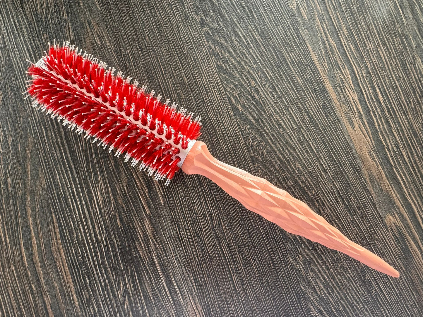 Wooden handle round brushes