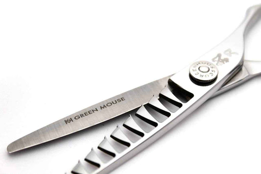 Green Mouse Butoh 10-17-25 tooth Texturiser