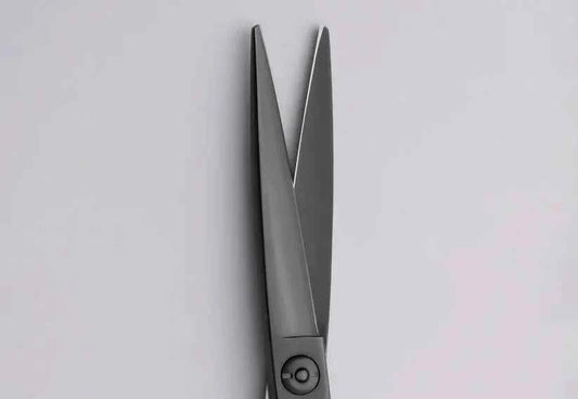 OHKA Black Gloss Scissors {left)