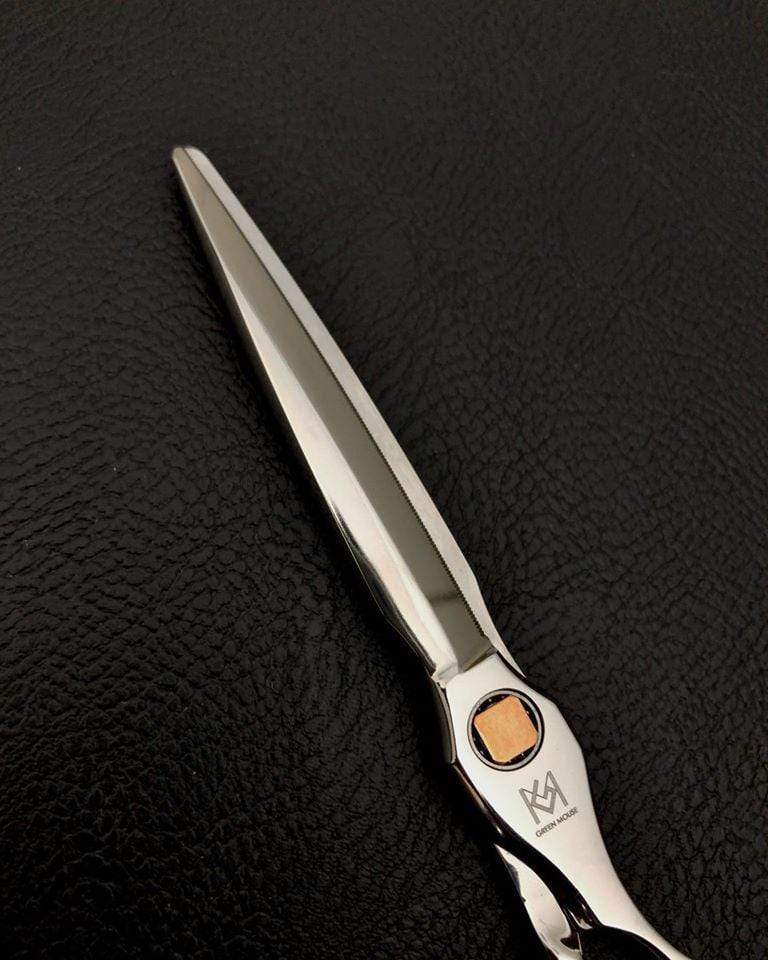green mouse Hairdressing Scissors Green Mouse Roca S Blades