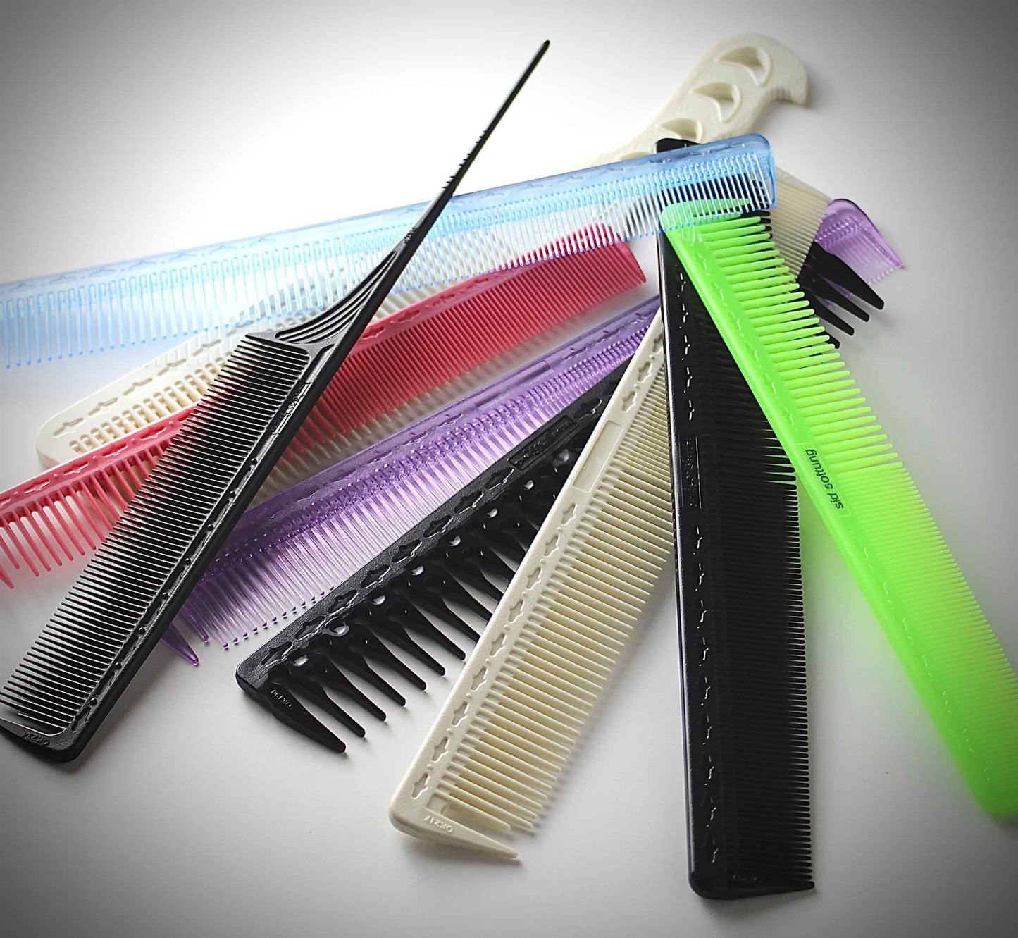 Ohka Cutting Combs