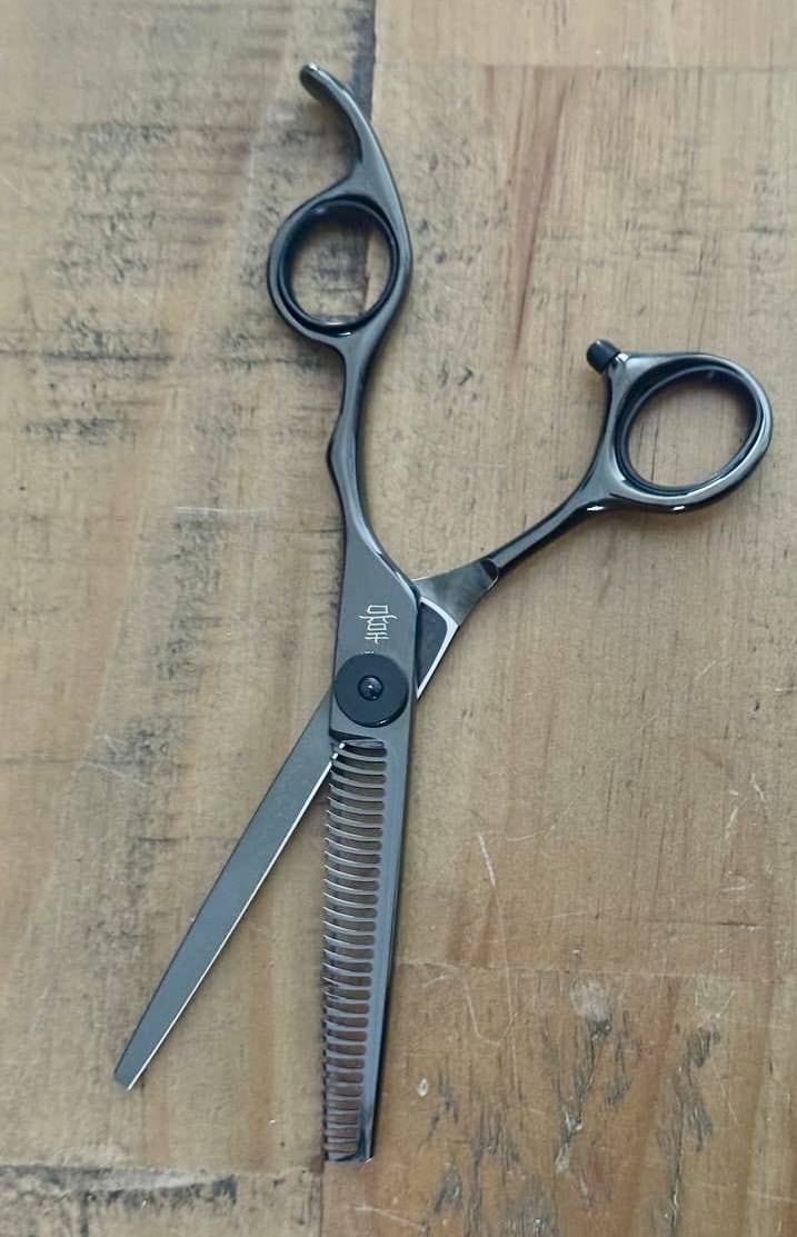 yoiscissors.co.uk Hairdressing Scissors 30 Tooth Texturiser Yoi Dark Knight