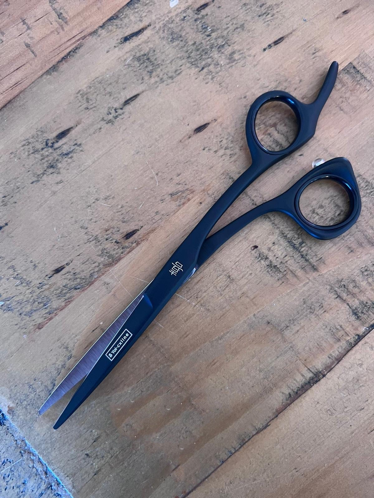 yoiscissors Hairdressing Scissors CX Line Charger