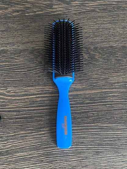 yoiscissors.co.uk Blue Vess Brush