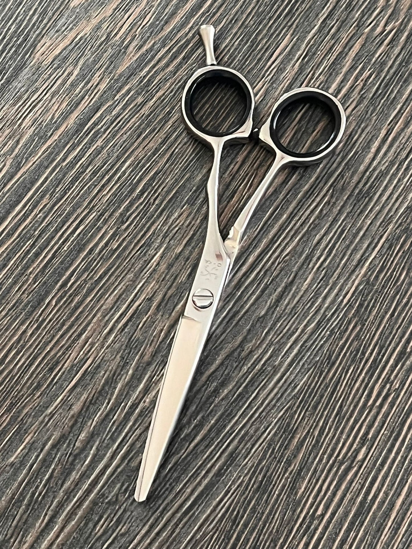 yoiscissors.co.uk Hairdressing Scissors Ohka 002 Flat offset